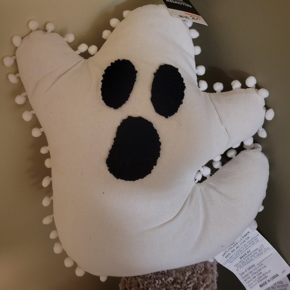 Ghost pillow with adorable pompoms